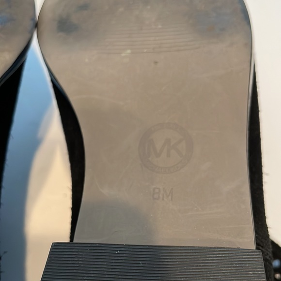 Michael Kors Women’s Black Suede Graham Ankle Booties - size 8 - Picture 14 of 16